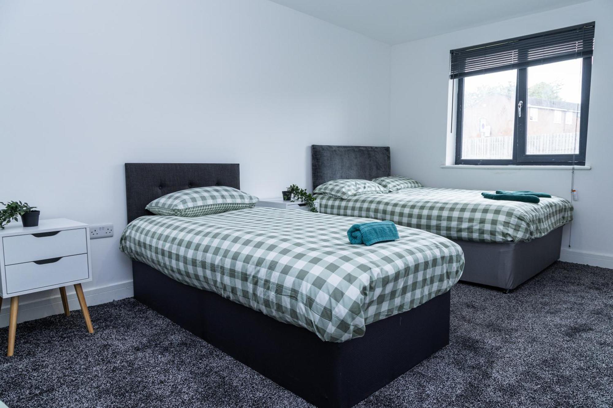 Spacious Ground Floor Apt Near Old Trafford Stadium Манчестер Экстерьер фото