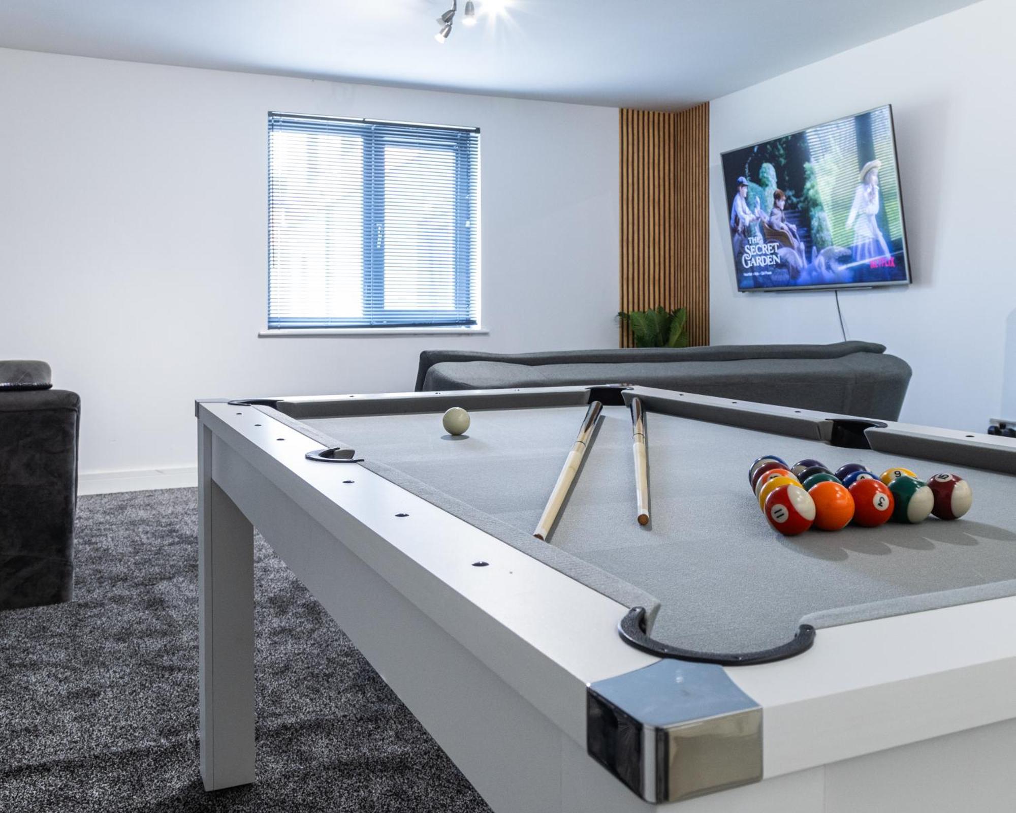 Spacious Ground Floor Apt Near Old Trafford Stadium Манчестер Экстерьер фото